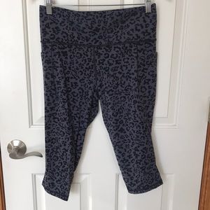 Athleta crop side pocket leggings